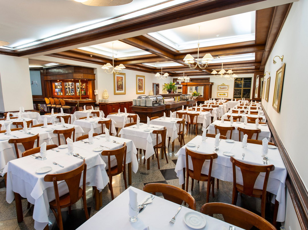 Carlton Plaza Hotel Poços de Caldas主图