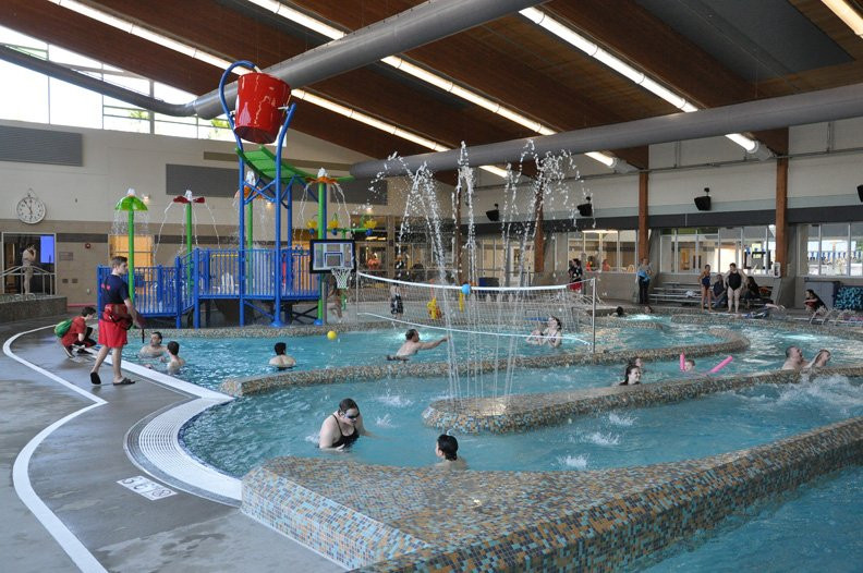 林伍德旅游景点-Lynnwood Recreation Center