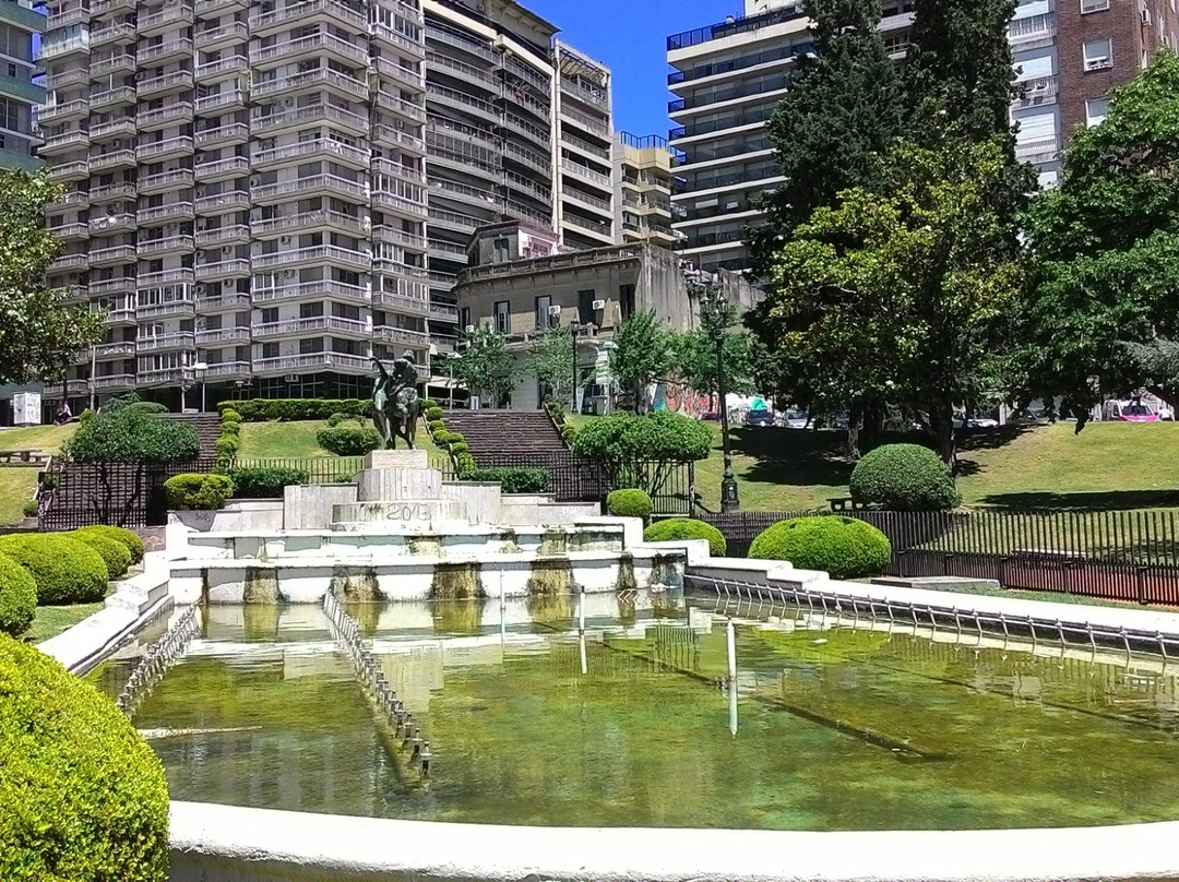 Plaza Barranca de las Ceibas-罗莎里奥必去景点
