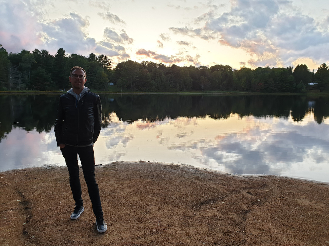 春湖度假酒店主图