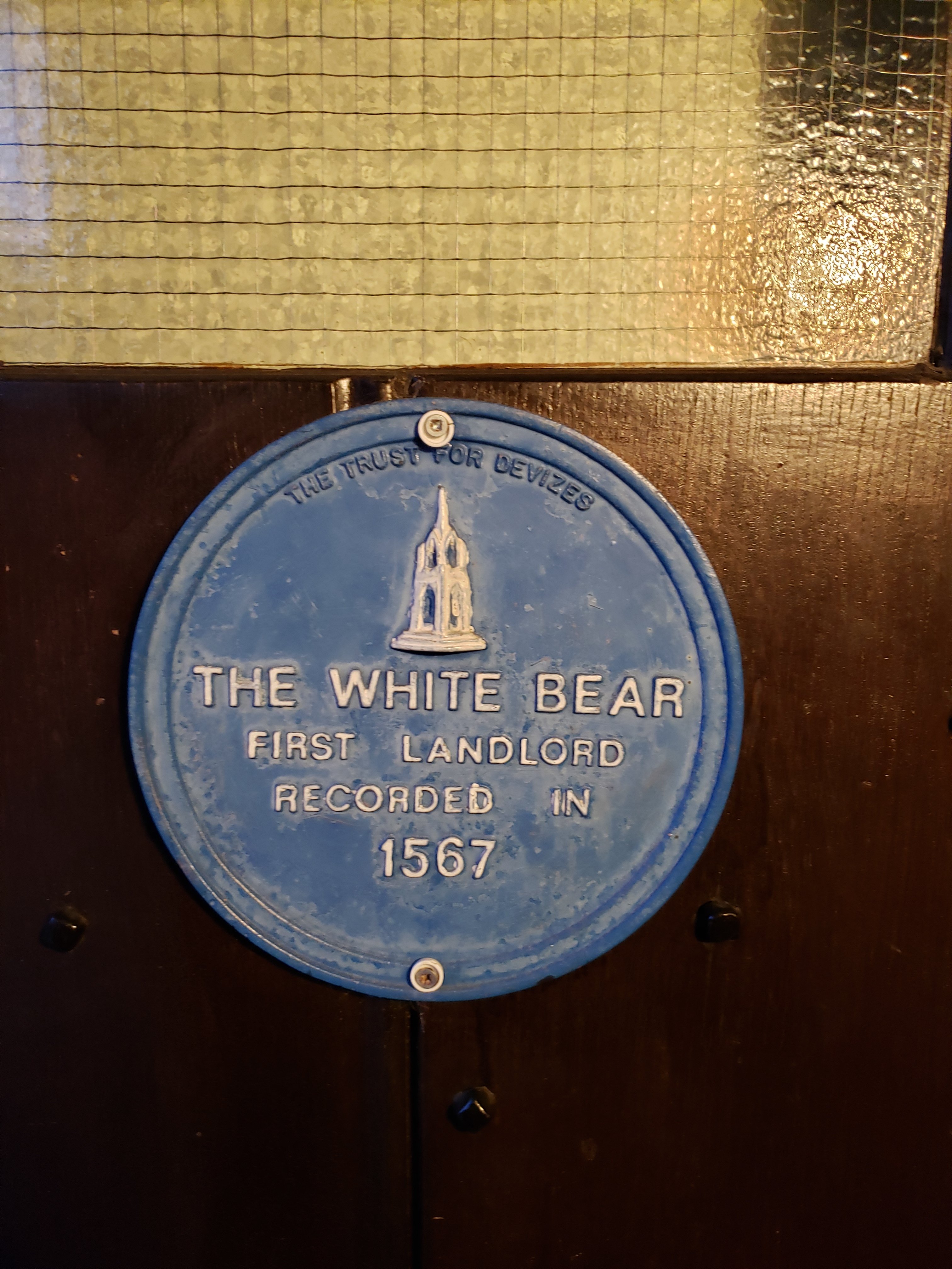 The White Bear-官方