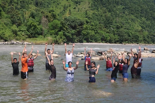 Trishuli River Side Resort主图