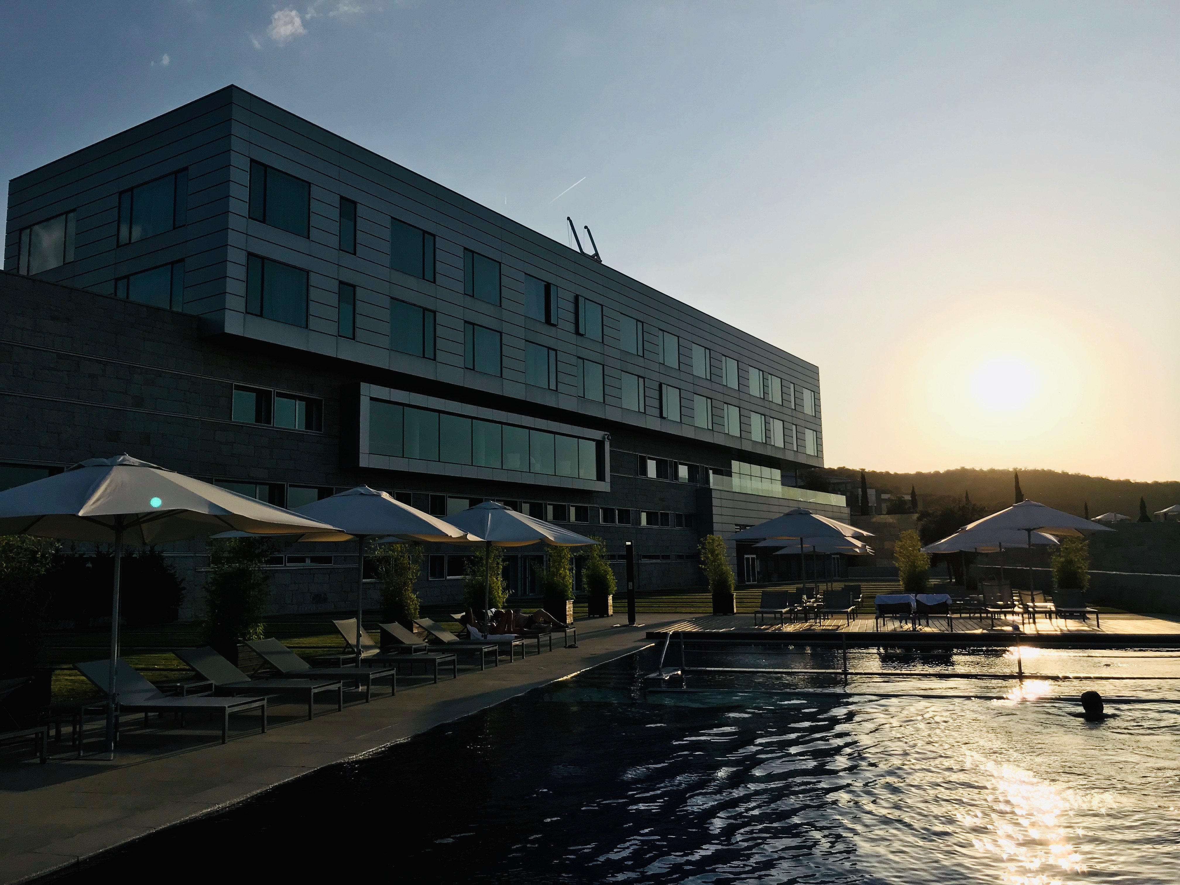 Valbusenda Hotel Bodega & Spa-泳池