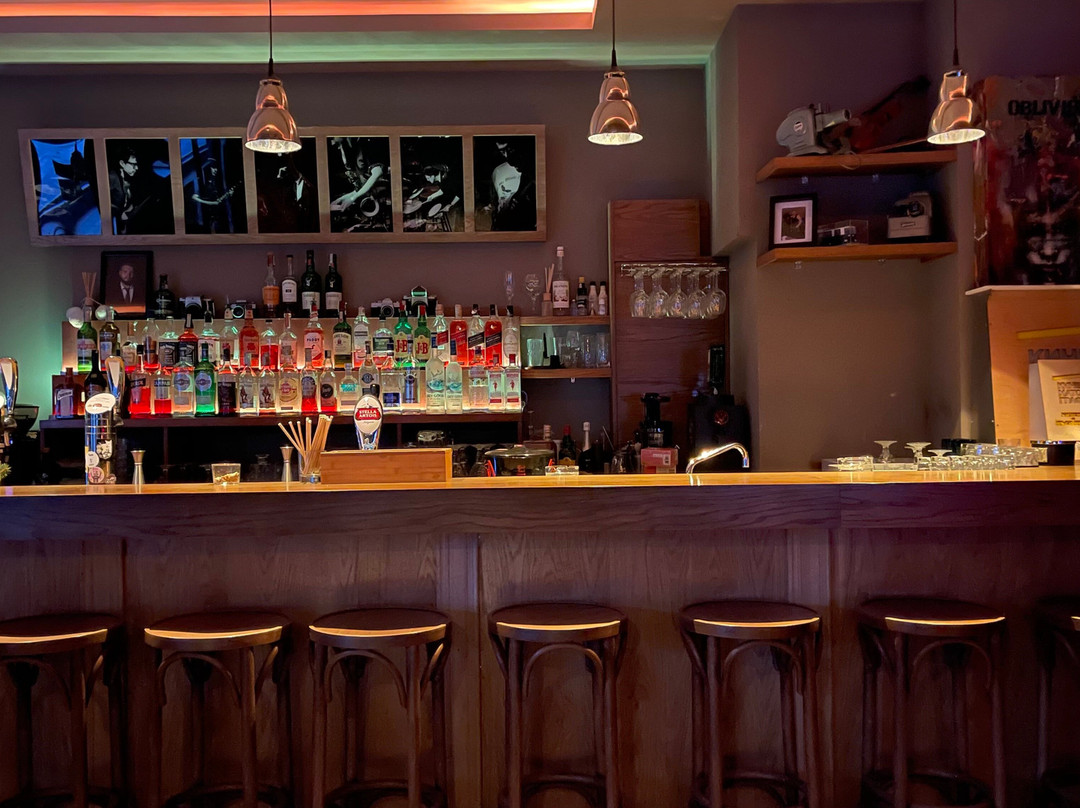 Karavelovo旅游景点-Bee Bop Cafe