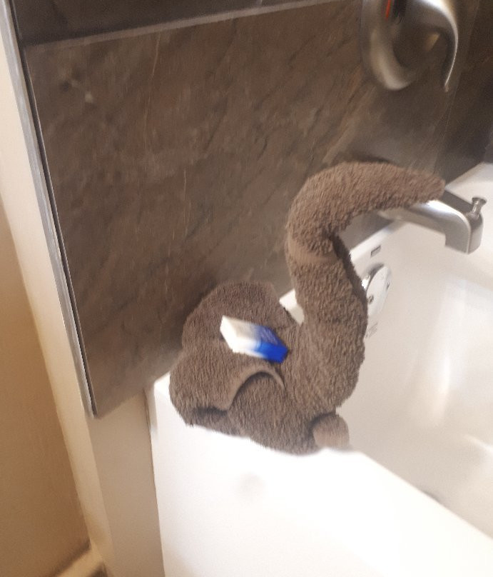 100 Mile Motel and RV Park主图