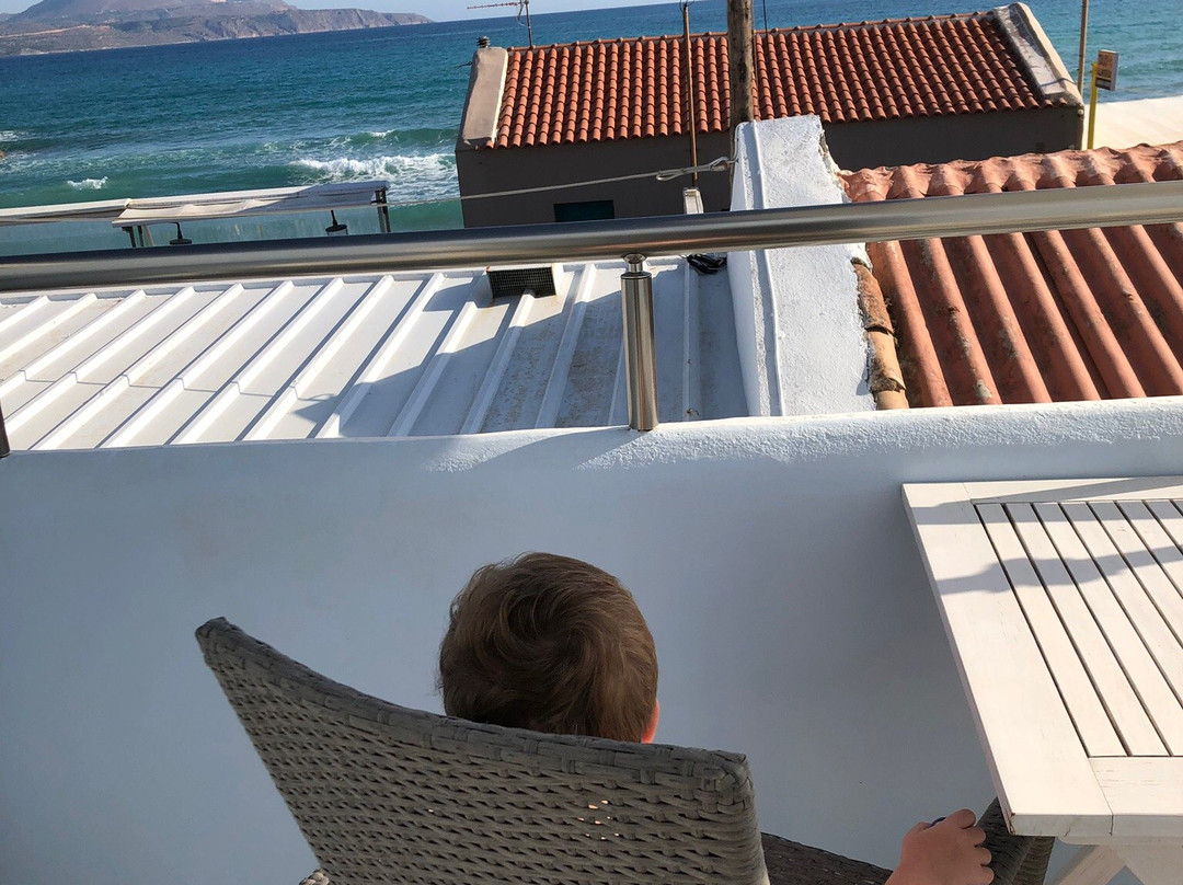 Almiris Sea Side Apartments主图