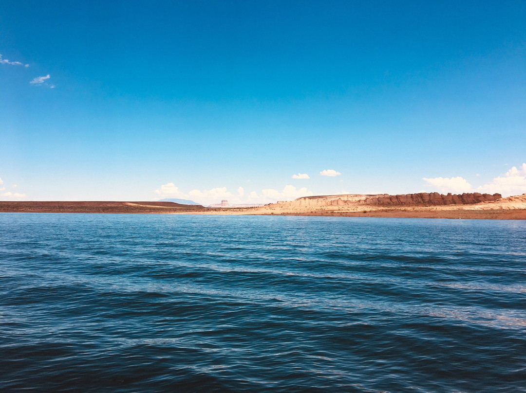 LAKE POWELL BOAT RENTALS景点图片