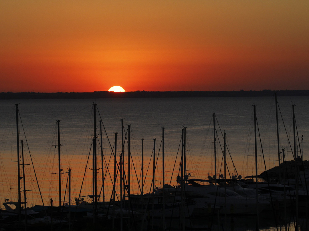 太阳厅酒店主图