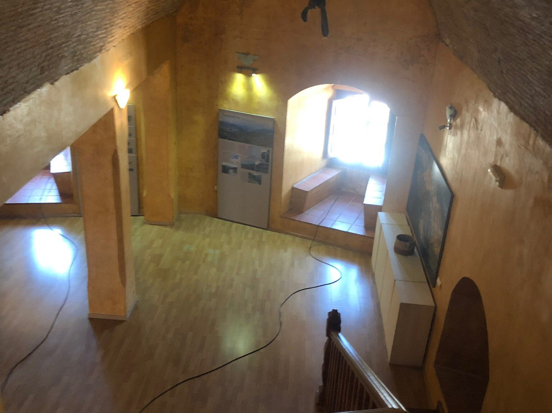 Castillo de los Ulloa-Velez de Benaudalla必去景点