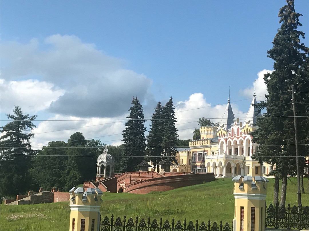 Von Derviz Manor-Kiritsy必去景点