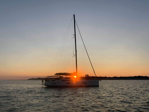 PZ Sailing-拉罗谢尔必去景点