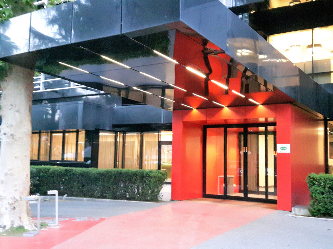 乌纳伯罗格纳酒店主图