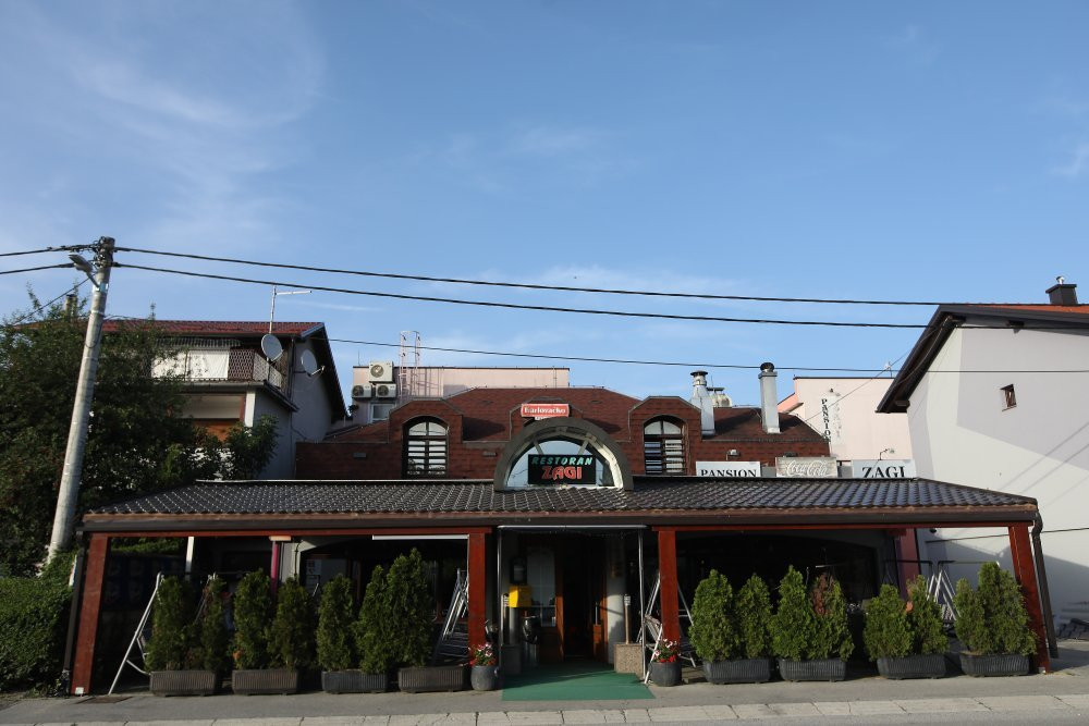 佩希恩泽吉酒店主图