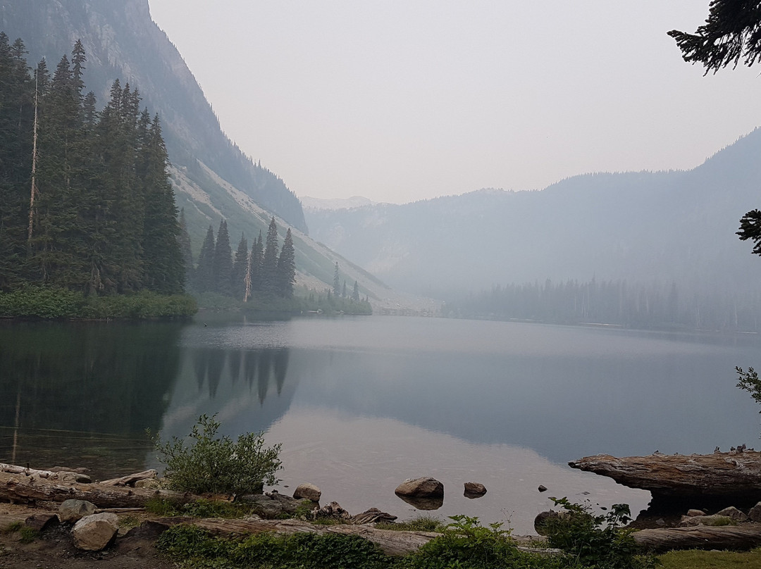 Falls Lake-Yale必去景点