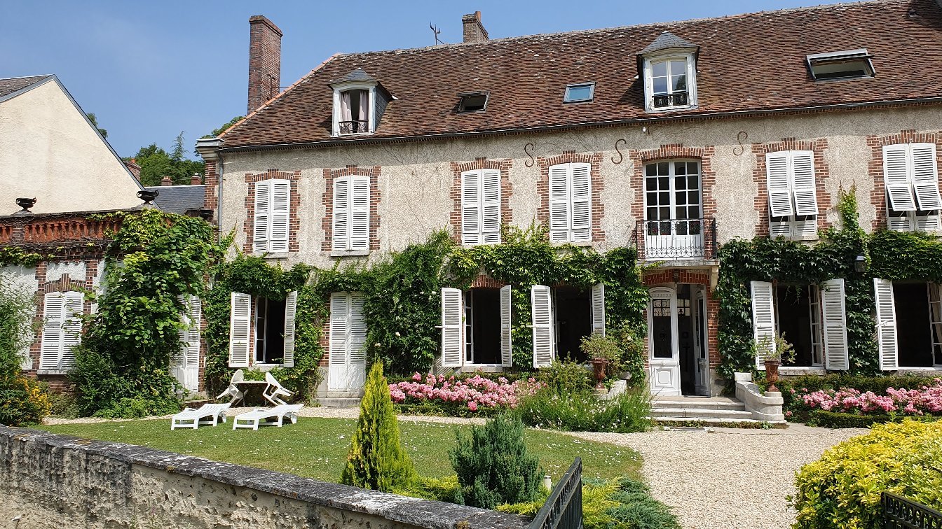 Clos Saint Nicolas-官方