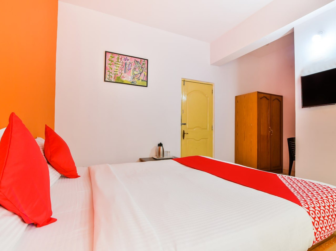 Oyo Hotel Mayura Novacity主图