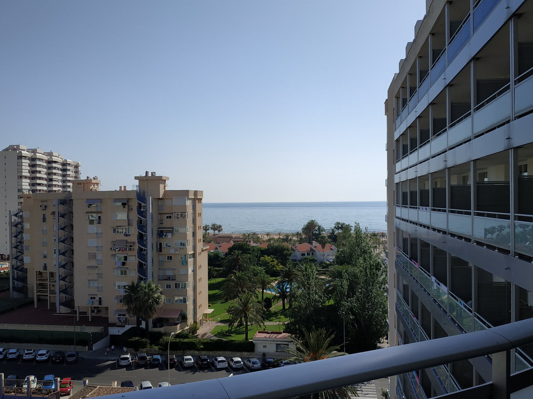 三只锚酒店主图