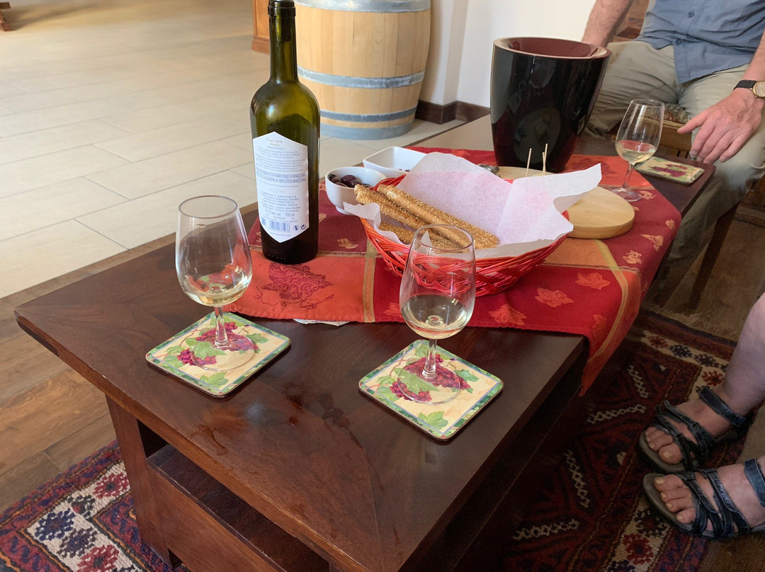Wine Shop Dimitris Karonis-纳夫普利翁必去景点