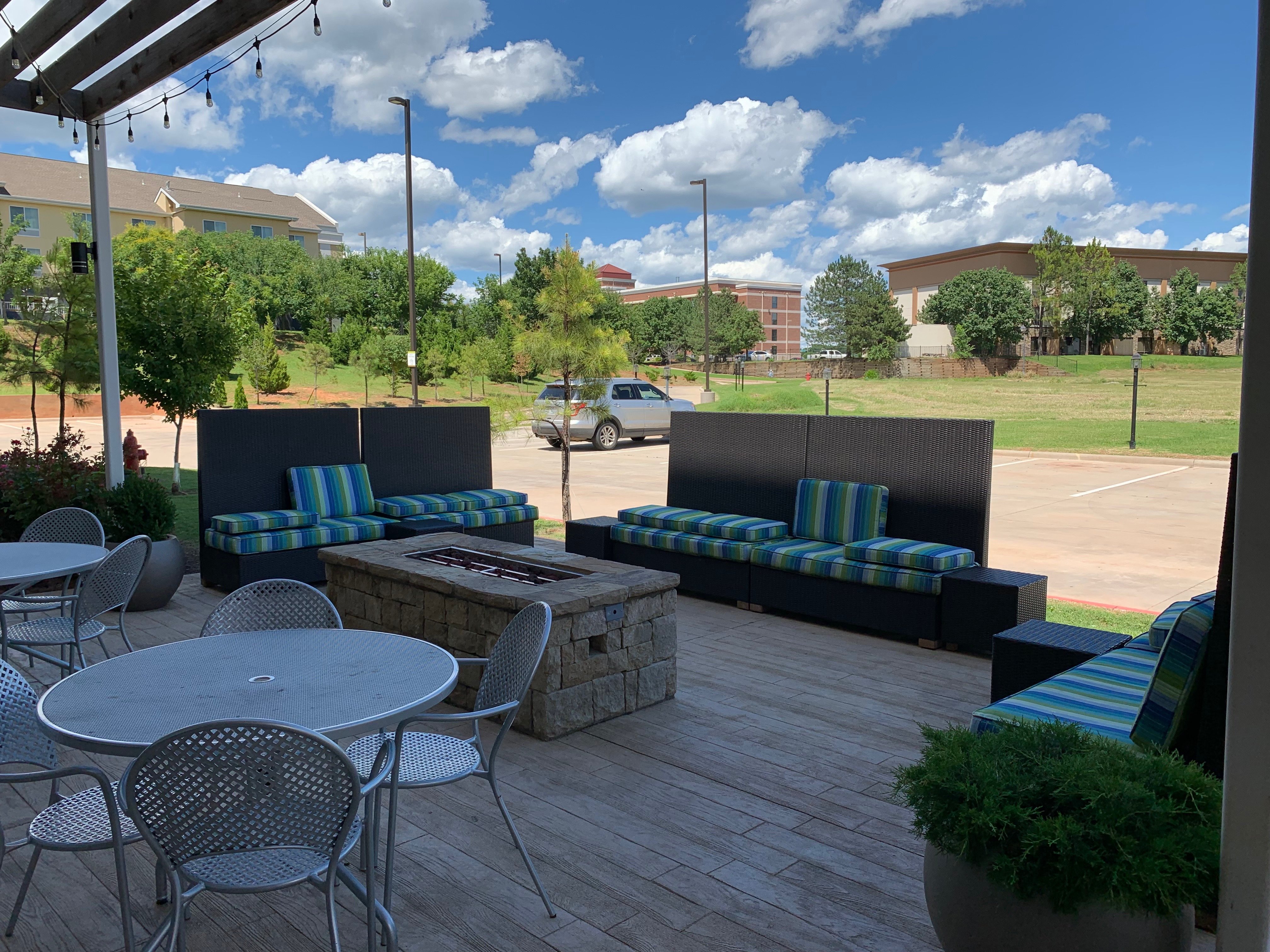 Home2 Suites by Hilton Edmond-浴室