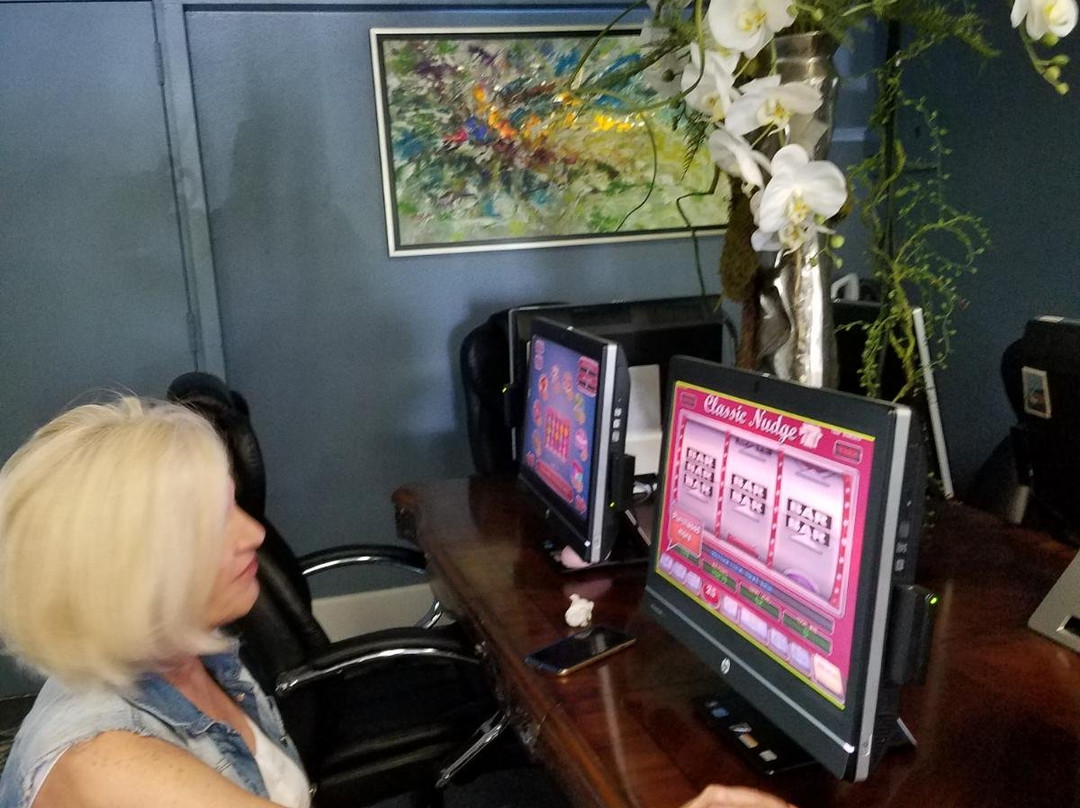 Spinners Gameroom-Lakeway必去景点