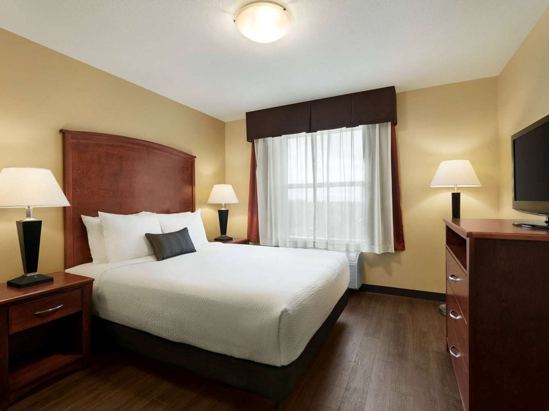 Days Inn &Suites by Wyndham Sherwood Park Edmonton主图