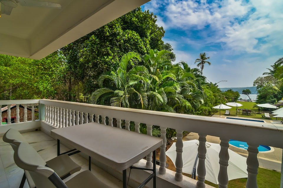 Safira River Front Resort主图