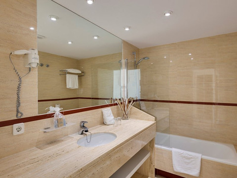 圣欧拉利娅尔德里奥酒店住宿-热带花园公寓式酒店