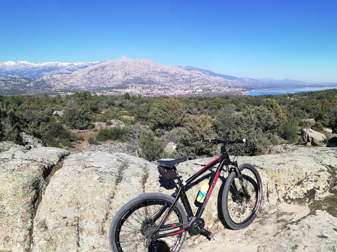La Cañada en Bici-Manzanares el Real必去景点