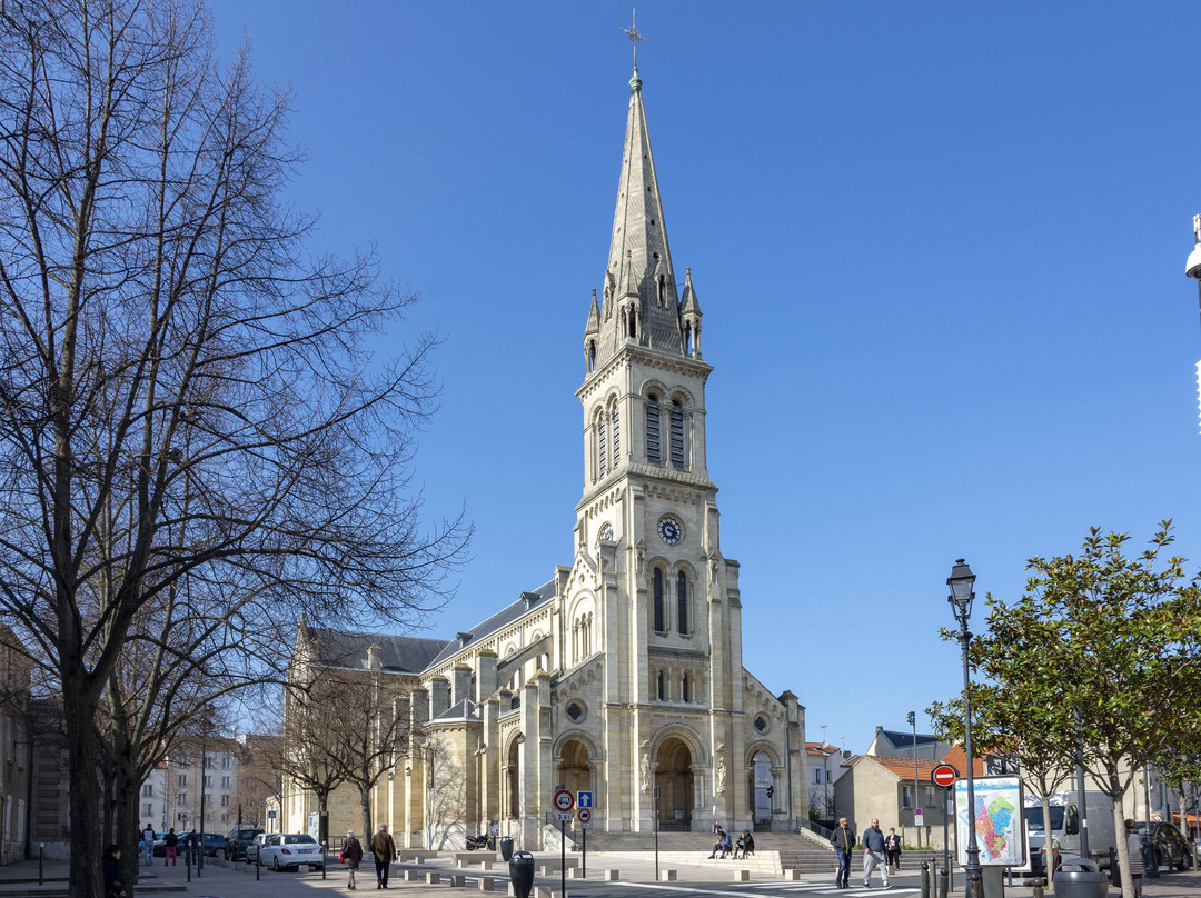 Basilique D'argenteuil-Argenteuil必去景点