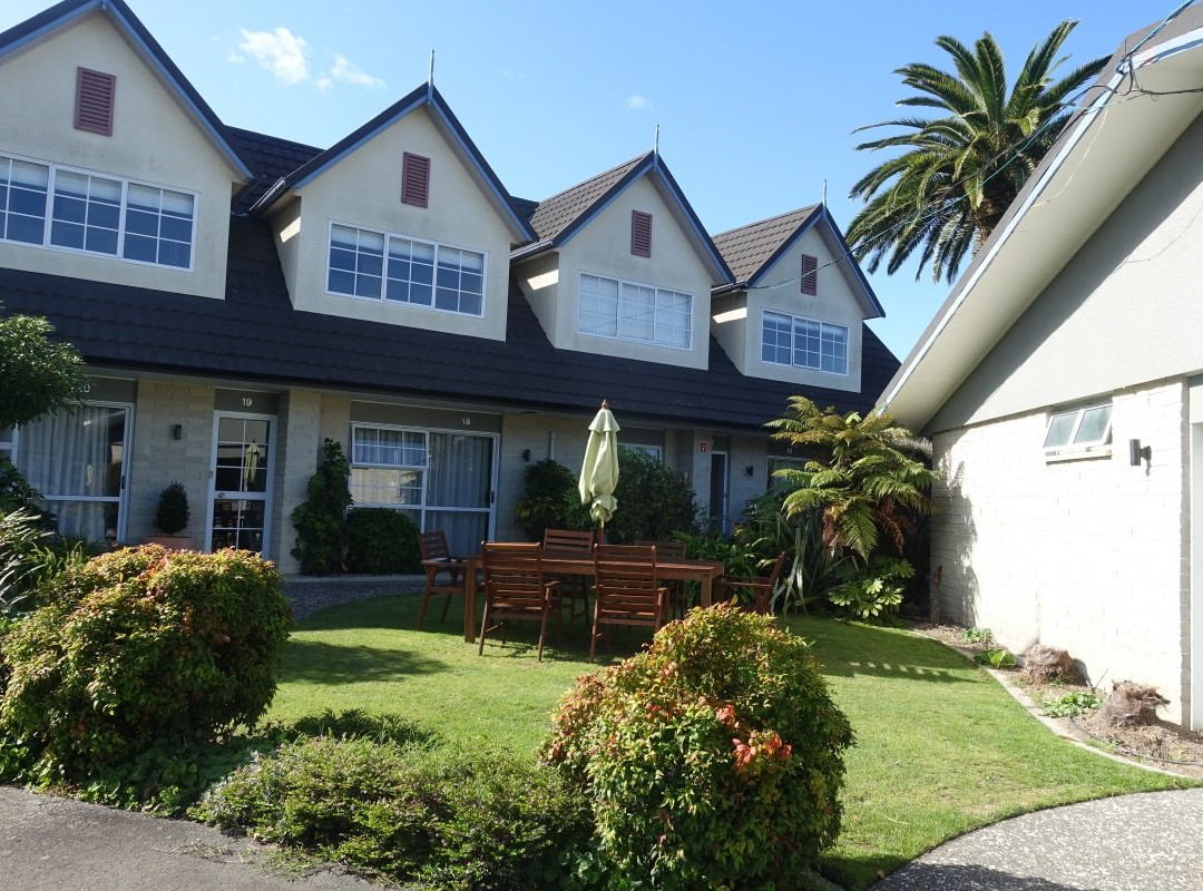 ASURE Colonial Lodge Motel主图