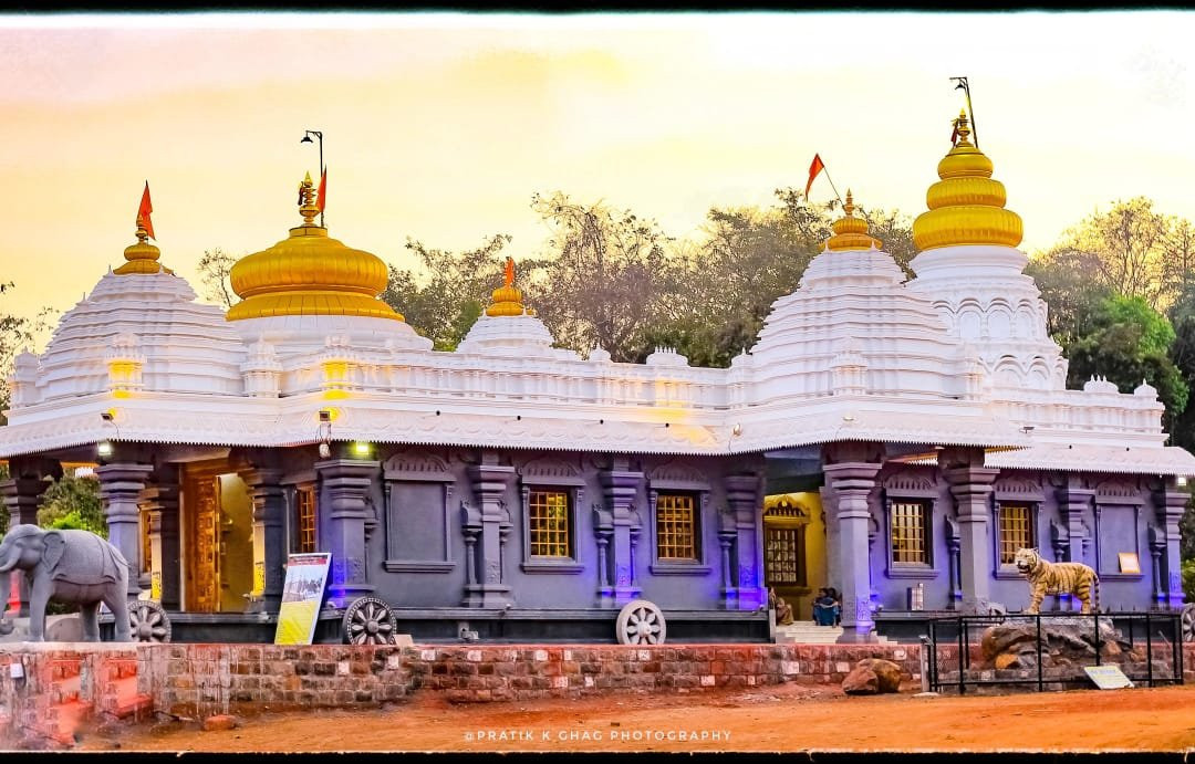 Trimukhi Triguni Aai Shree Varadan Manai Mandir景点图片