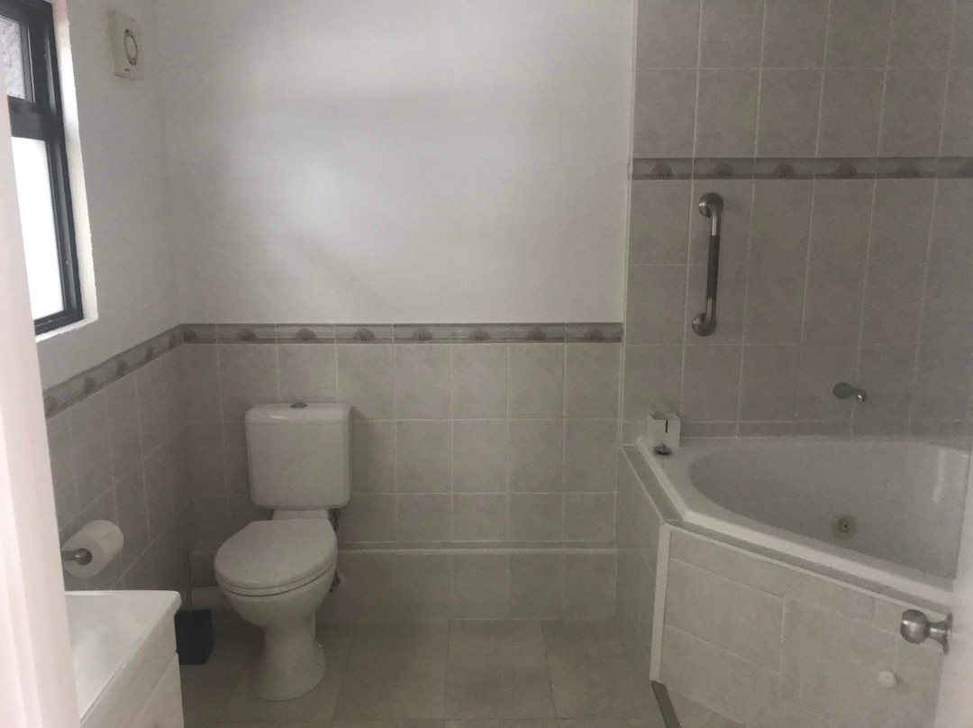 奥雷瓦巨浪汽车旅馆主图