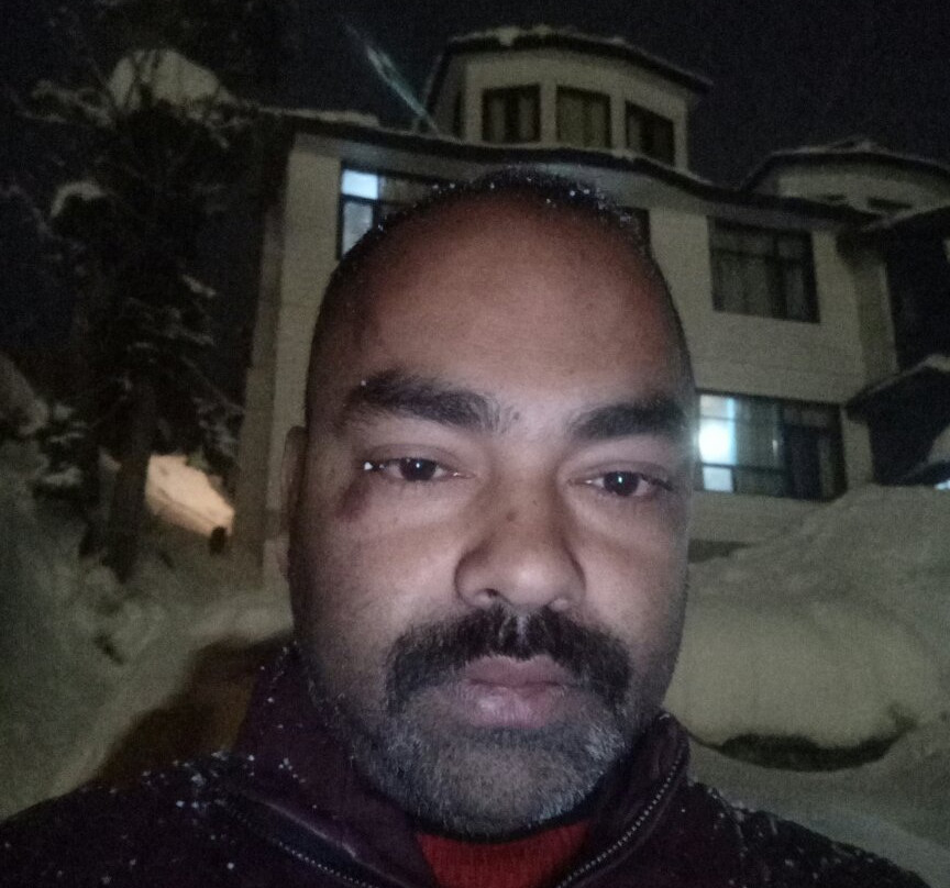 高山岭酒店主图