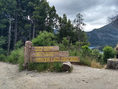 Lago Mascardi Viewpoint-圣卡洛斯-德巴里洛切必去景点