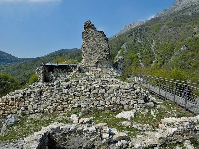 Castel Manfrino景点图片