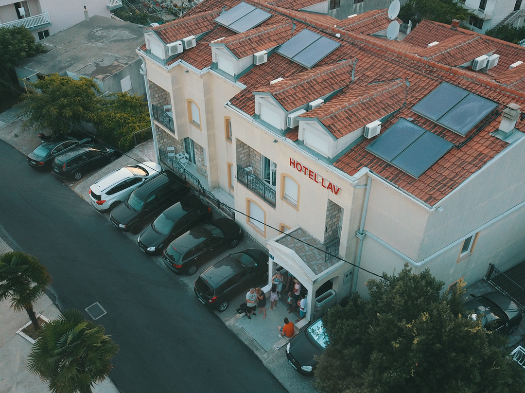 Youth Hotel Lav主图