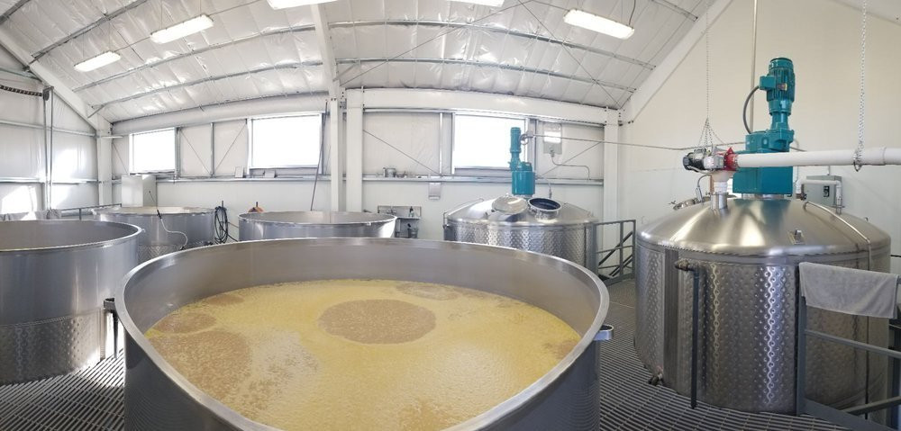Frey Ranch Distillery景点图片
