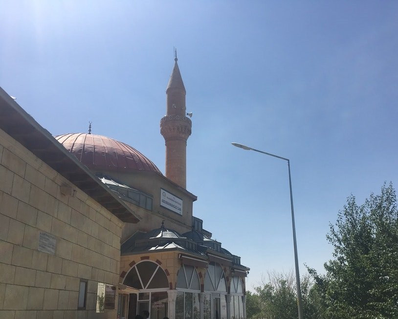 Adurrahman Gazi hz türbesi
