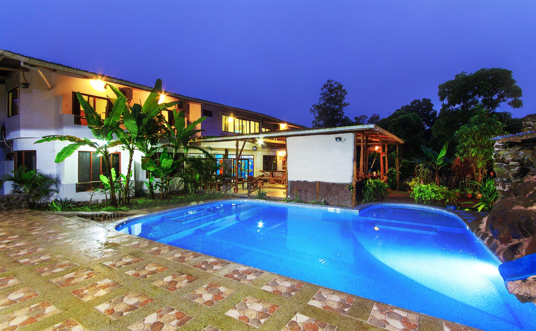 Natura Gardens Galápagos Hotel-官方