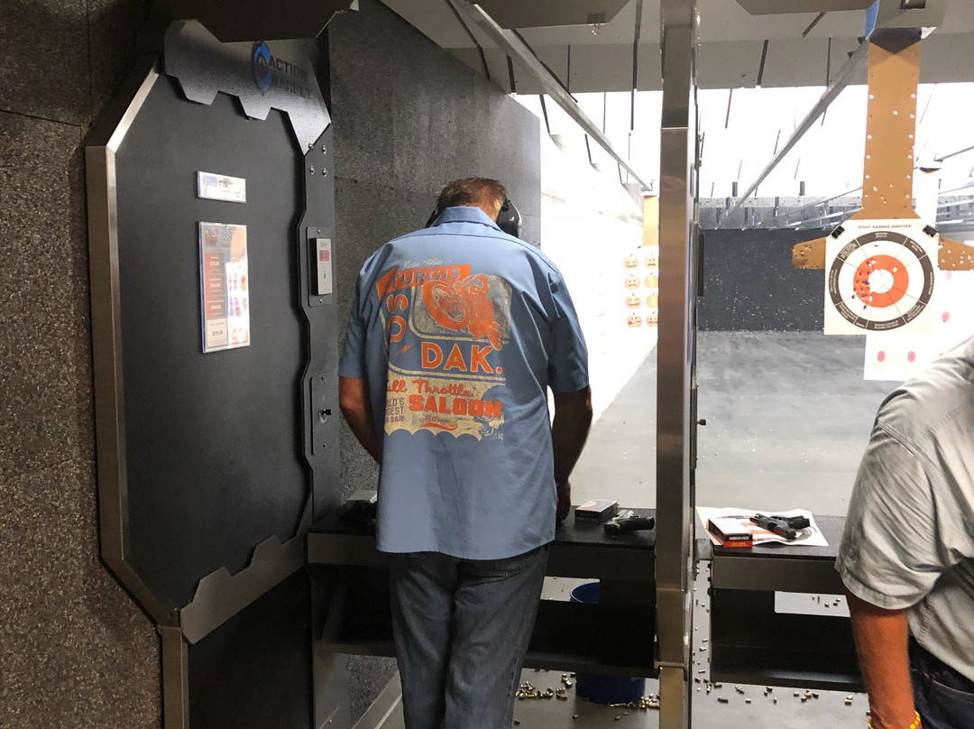 Independence Indoor Shooting-默里迪恩必去景点
