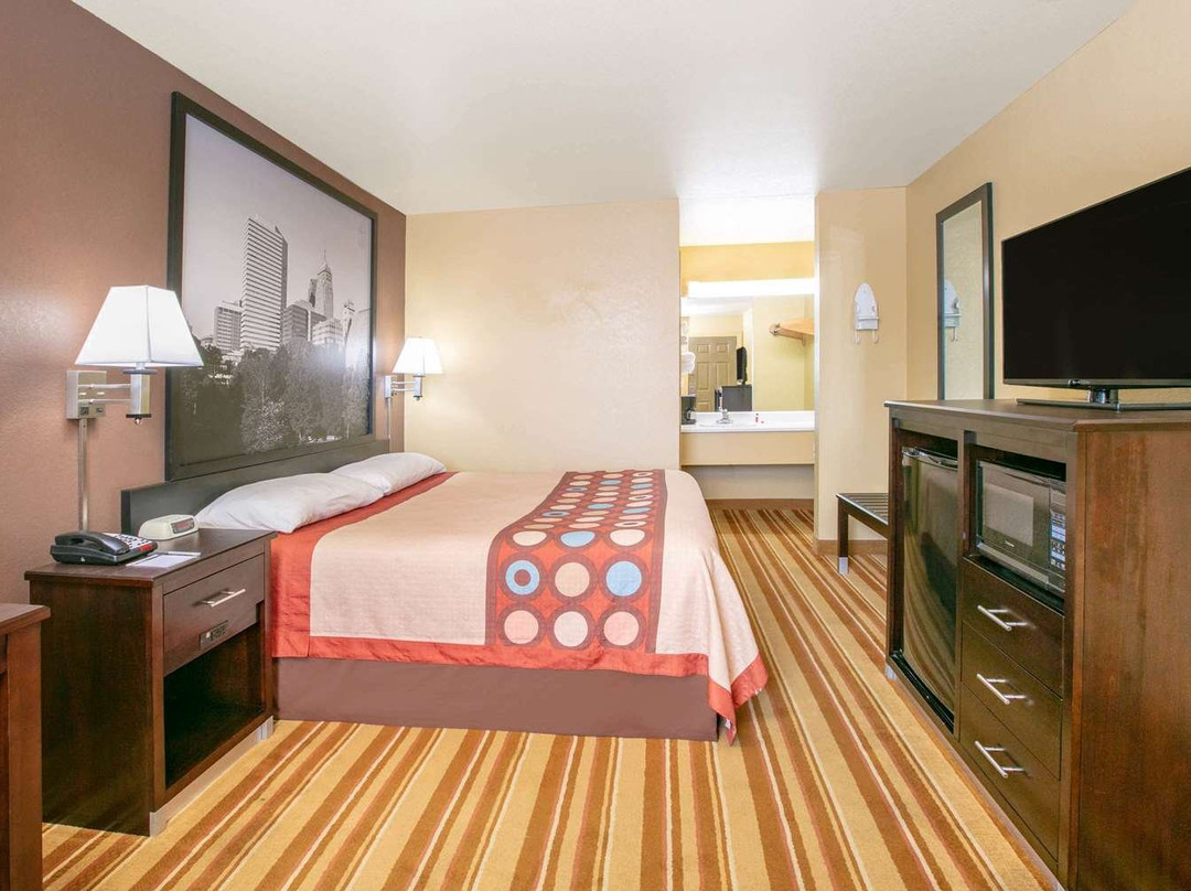 Super 8 by Wyndham Big Cabin/Vinita Area主图