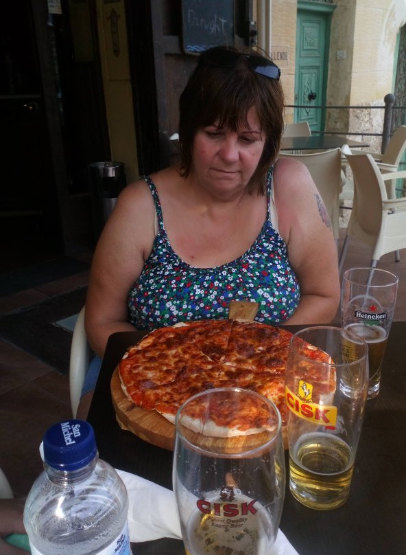 Horatio's Upper Deck-姆贾尔必去景点