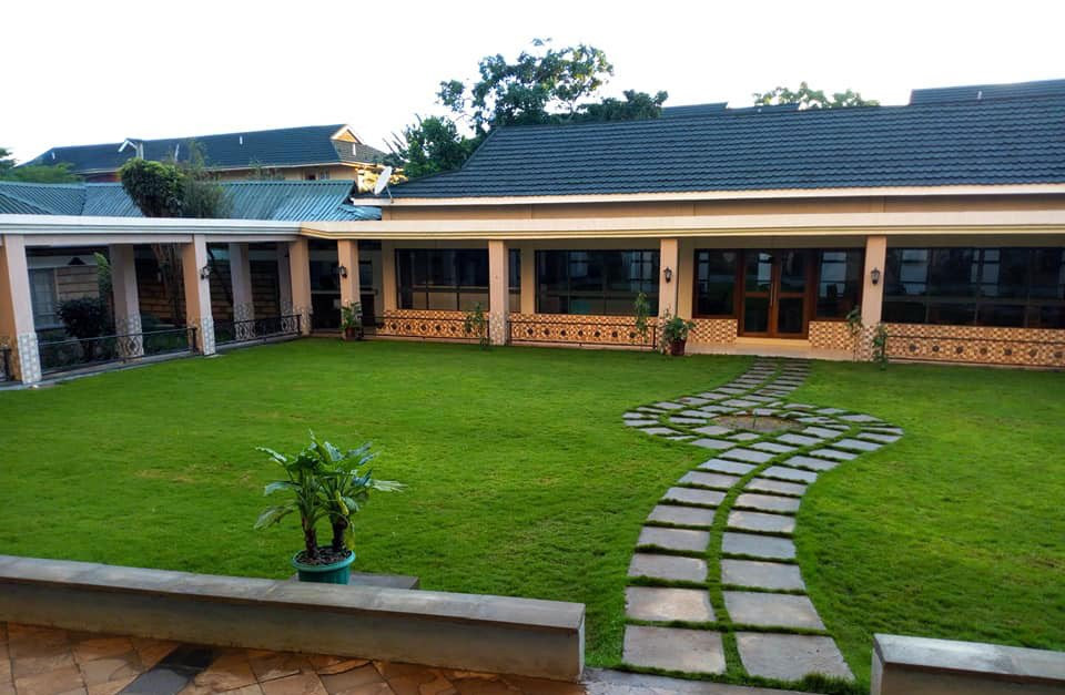 Three Steers Hotel主图