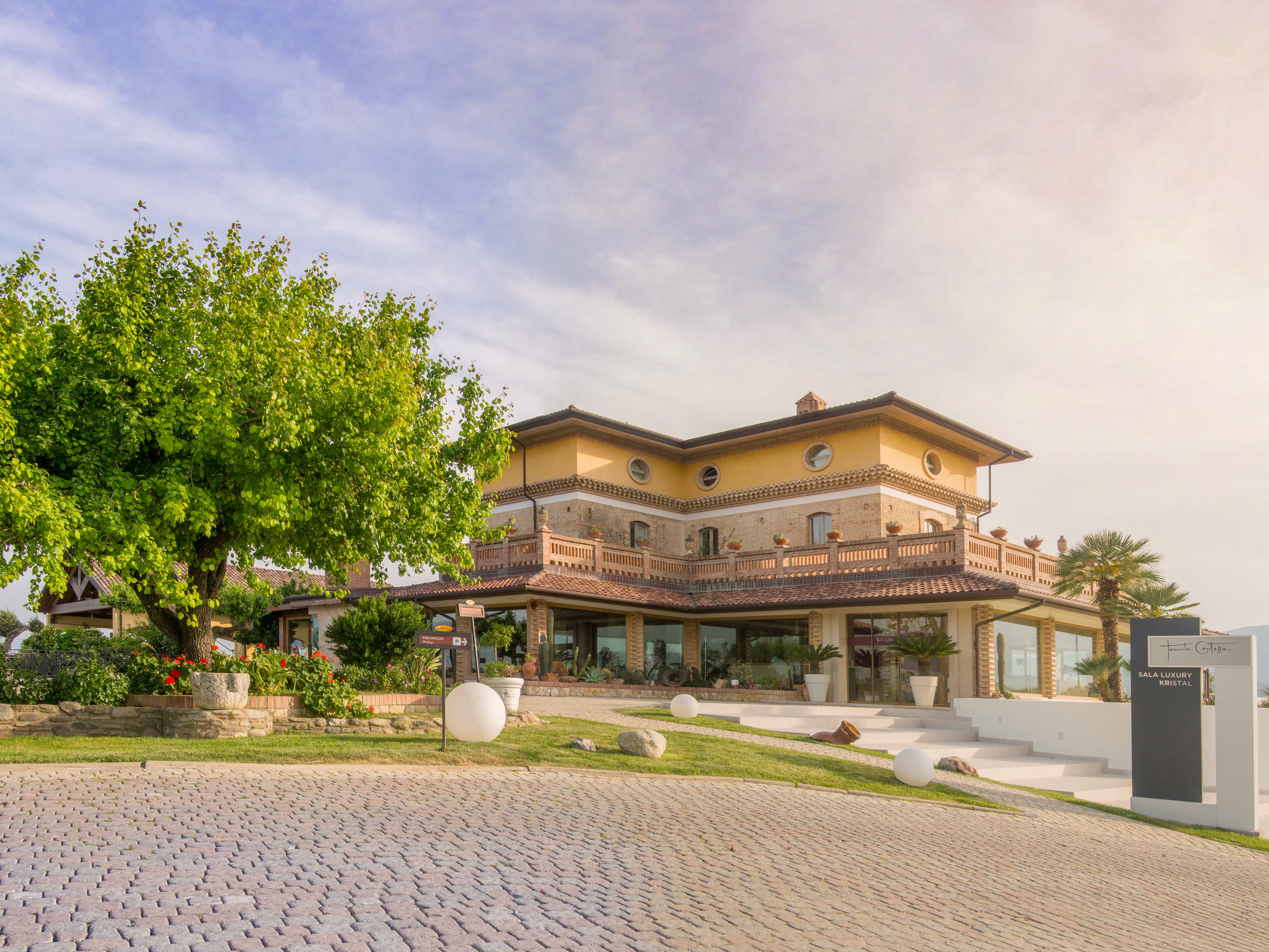 Una Hotels Tenuta Contessa Farm & Spa Cosenza-官方