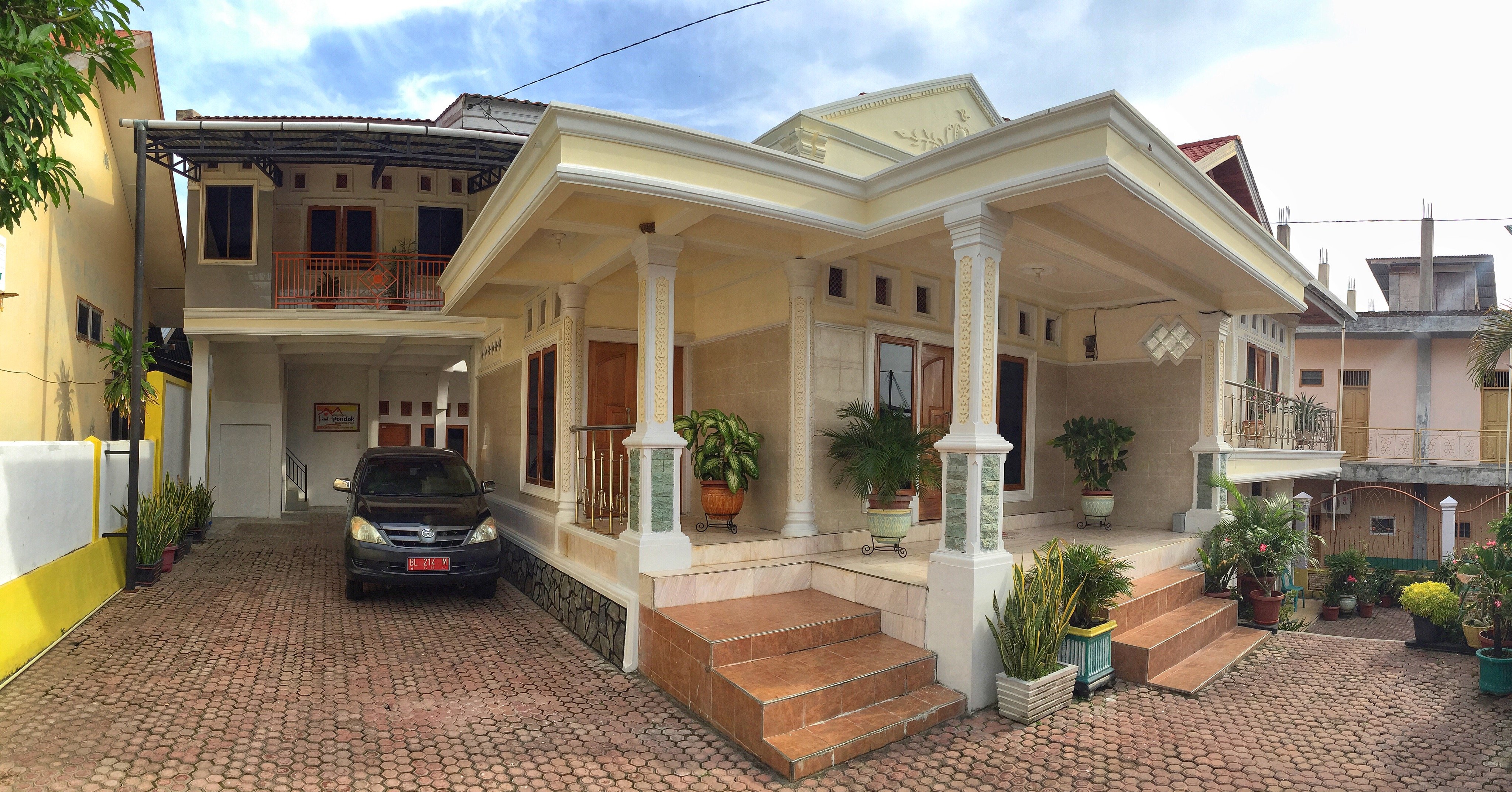 Pondok Simpang Tiga-官方