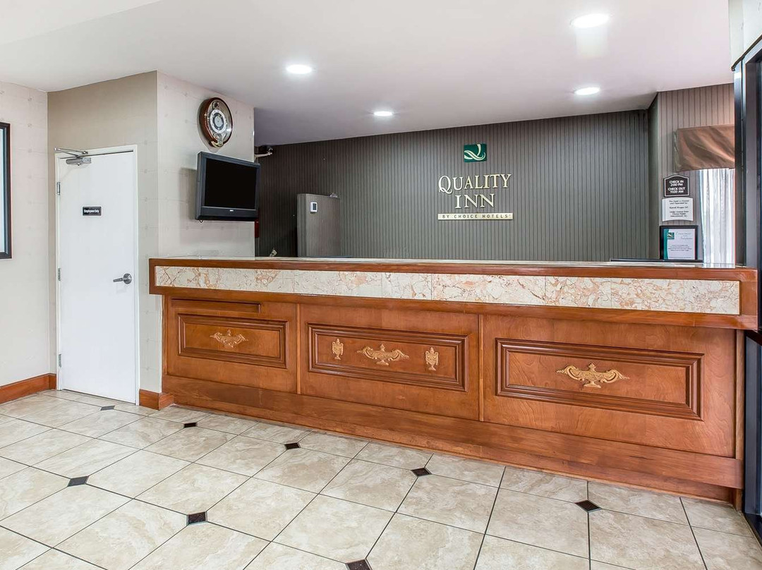 Quality Inn Montgomery South主图