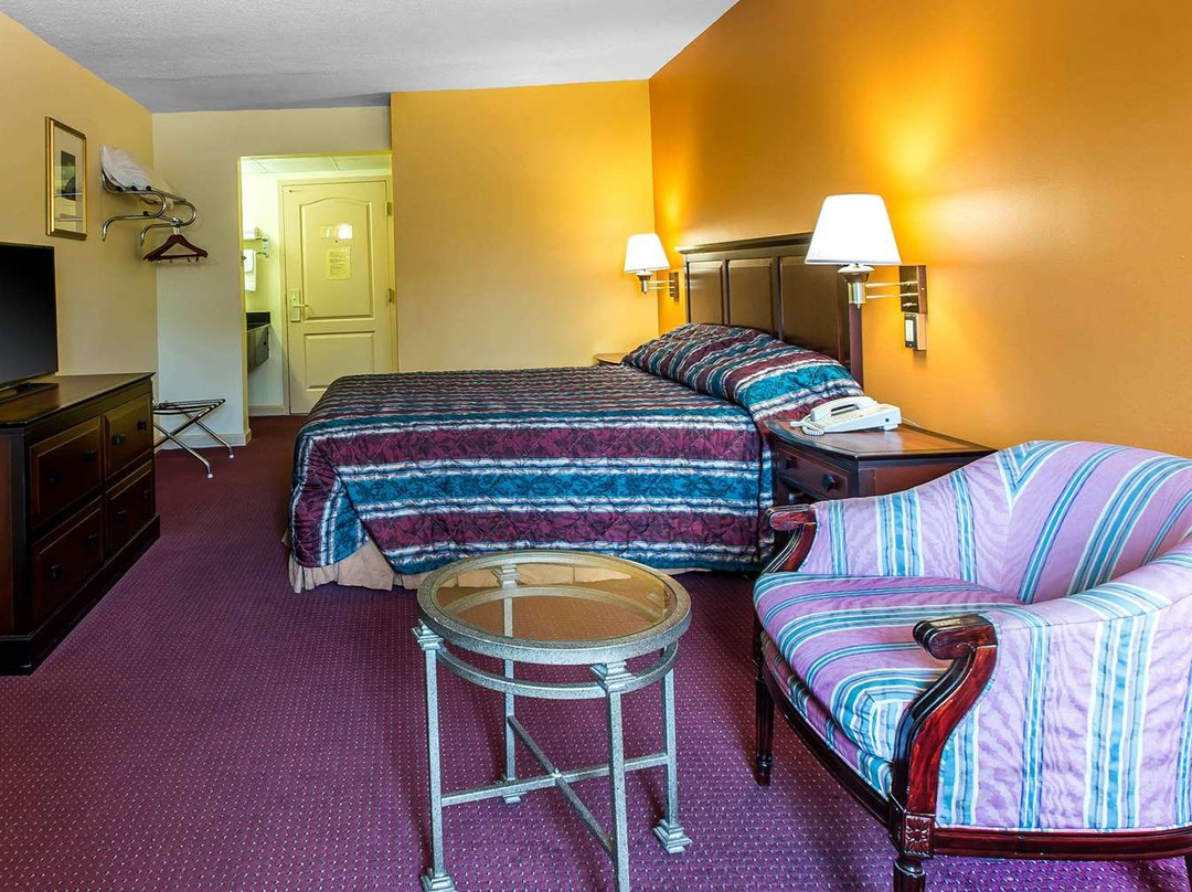 Econo Lodge At Six Flags主图