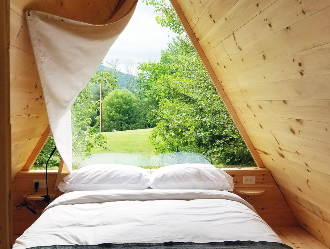 Eastwind Hotel & Bar主图