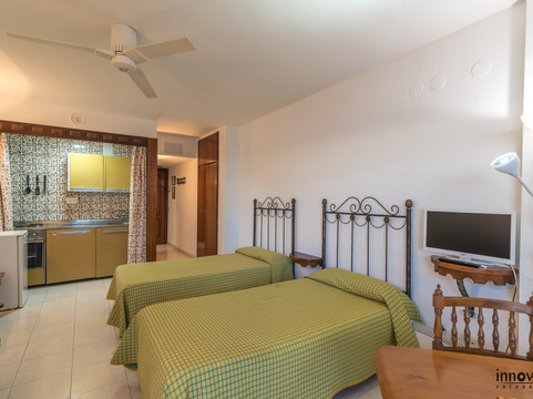 阿帕尔奇纳索尔公寓主图