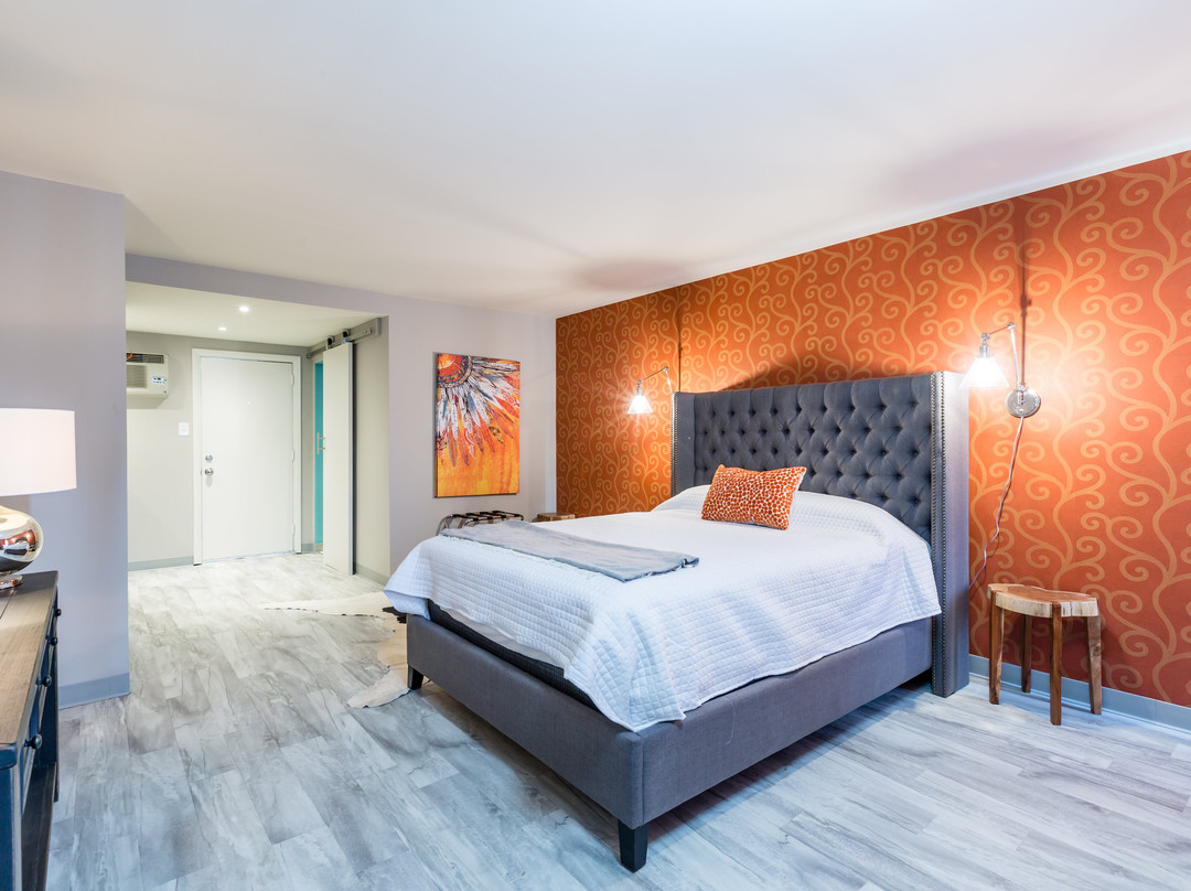 Waikiki Village Motel主图